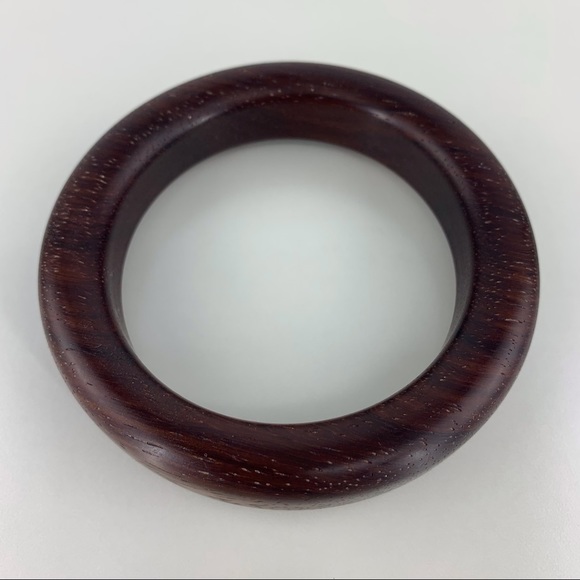 Handmade African Padauk Wooden Bangle Bracelet - Picture 4 of 16